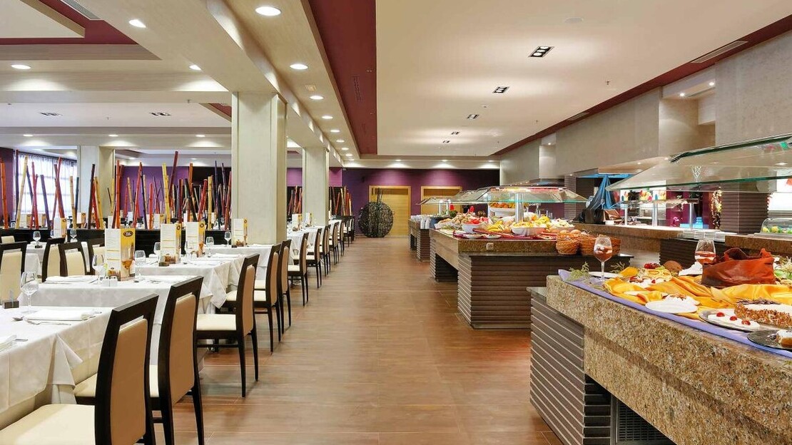 Elba Carlota Beach and Convention Resort